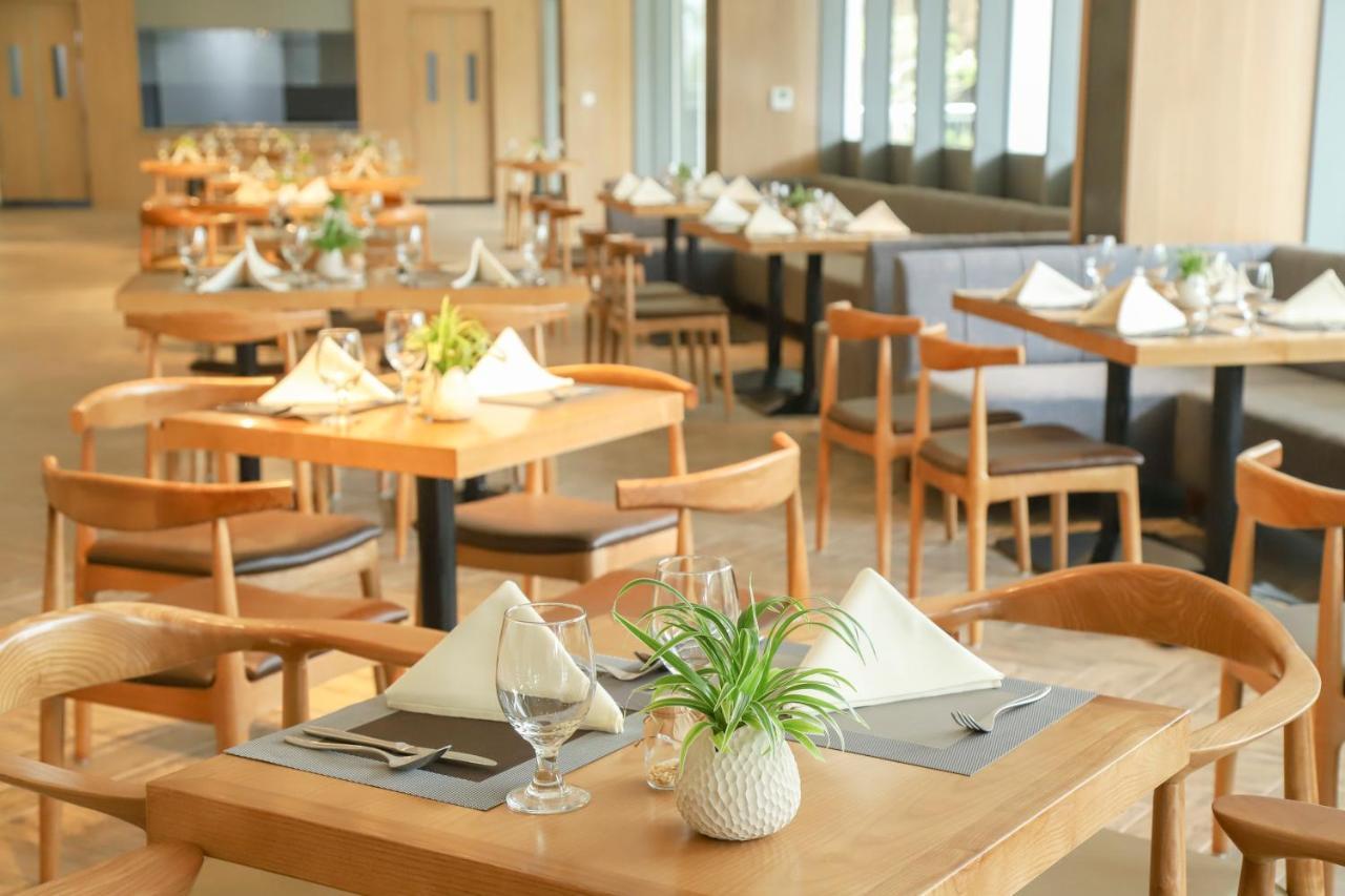 Naman Retreat Hotel Da Nang Bagian luar foto